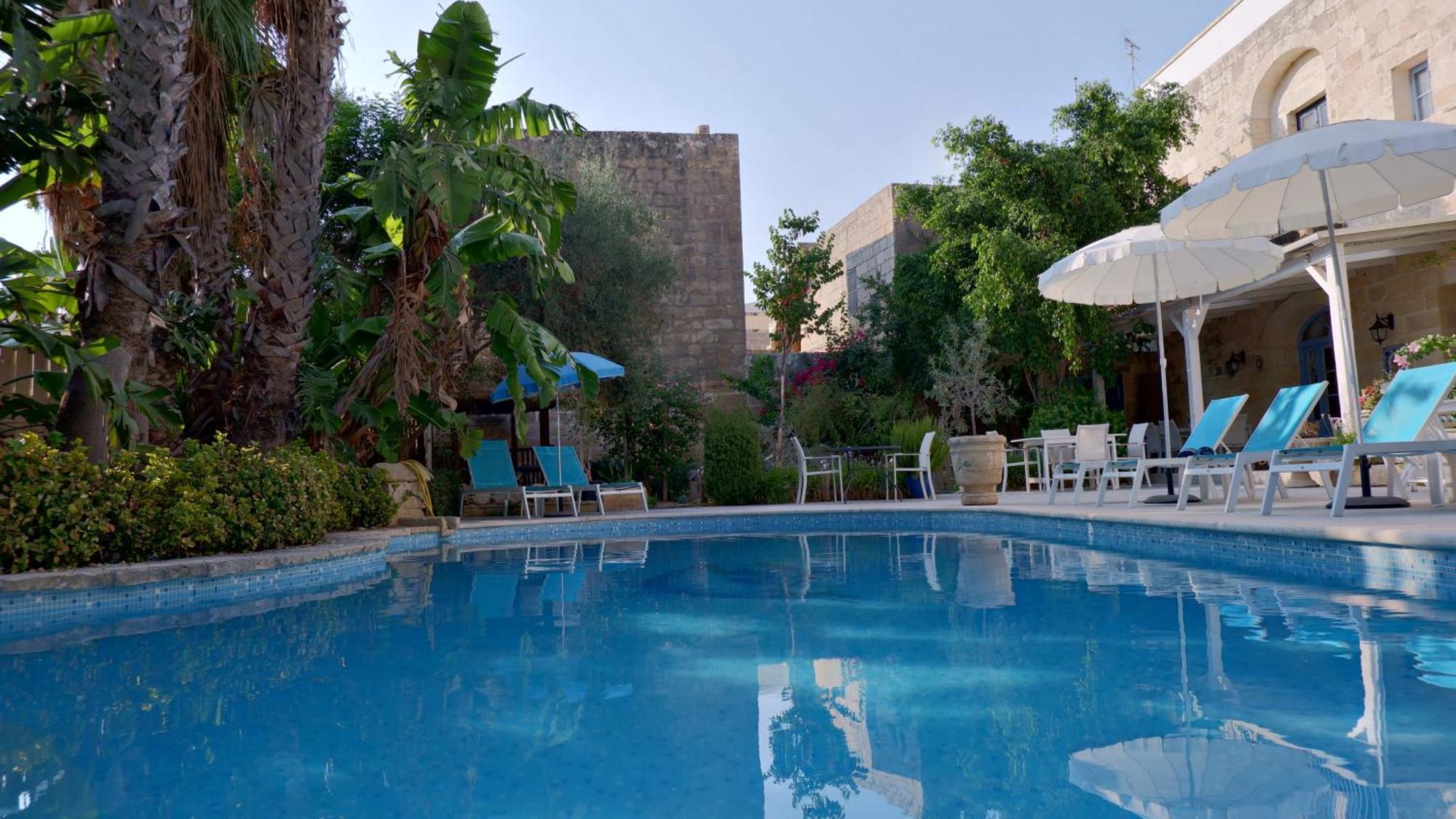 Village Knights Accommodation Żebbuġ Zewnętrze zdjęcie