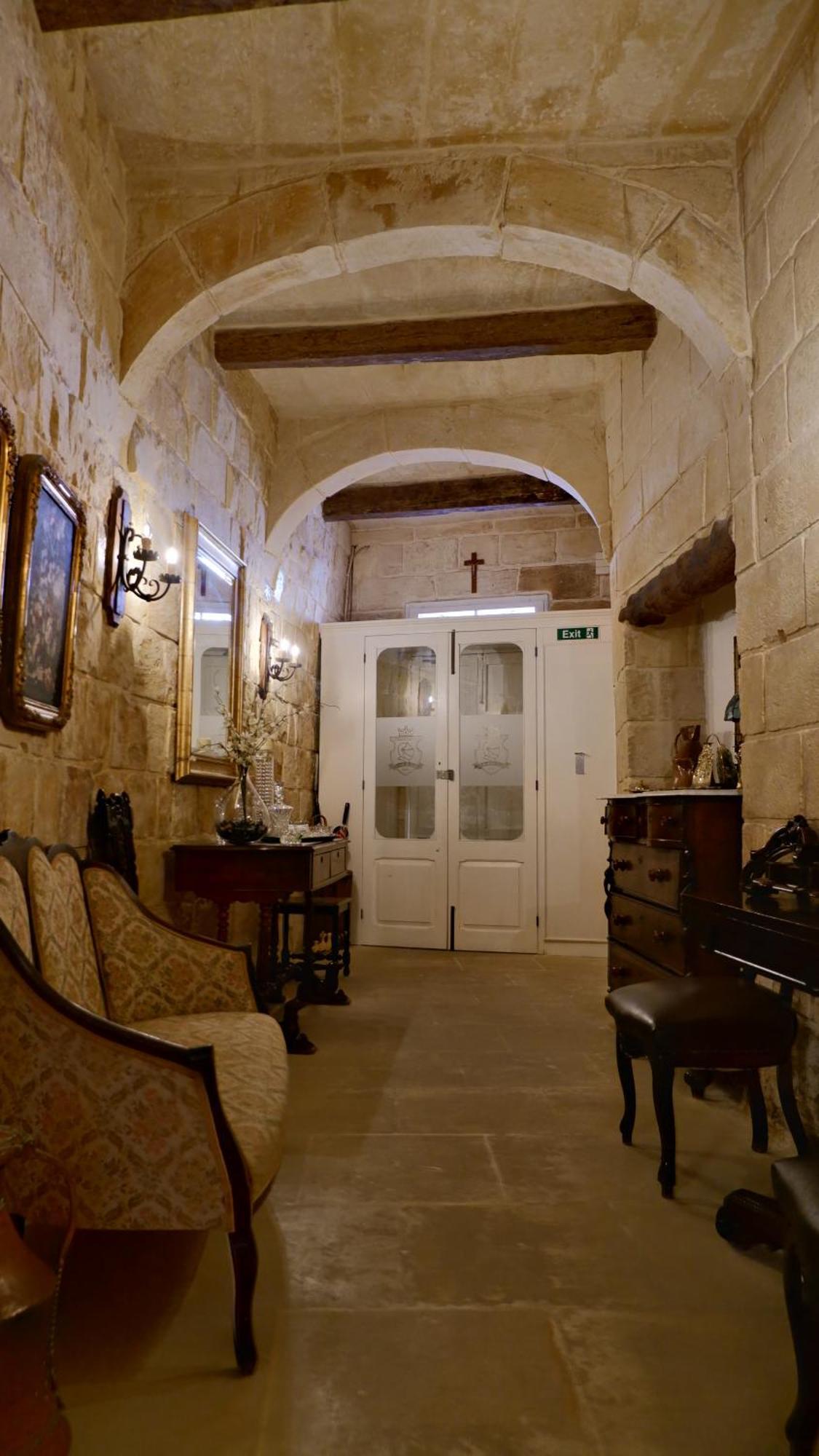 Village Knights Accommodation Żebbuġ Zewnętrze zdjęcie