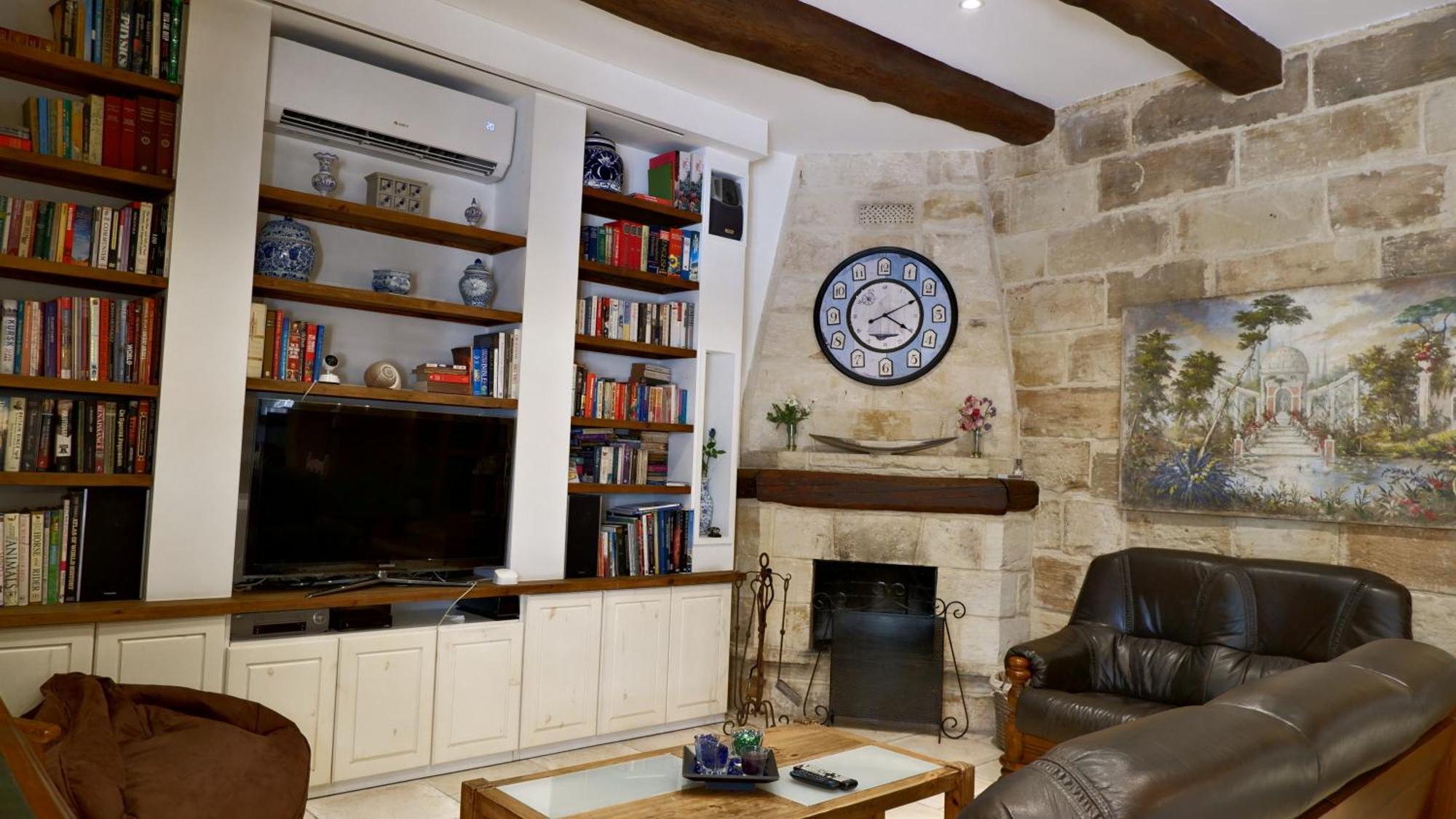 Village Knights Accommodation Żebbuġ Zewnętrze zdjęcie