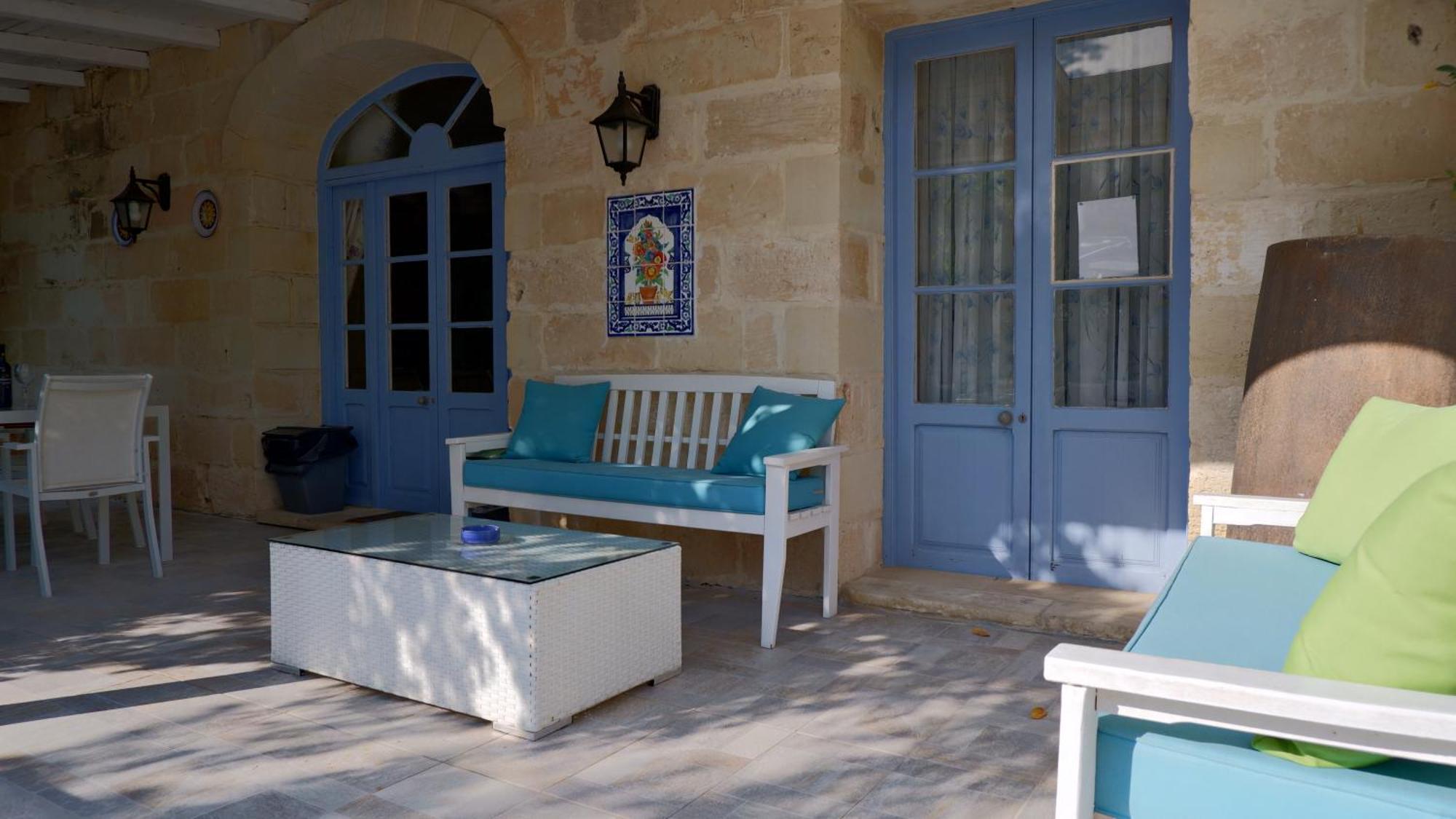 Village Knights Accommodation Żebbuġ Zewnętrze zdjęcie