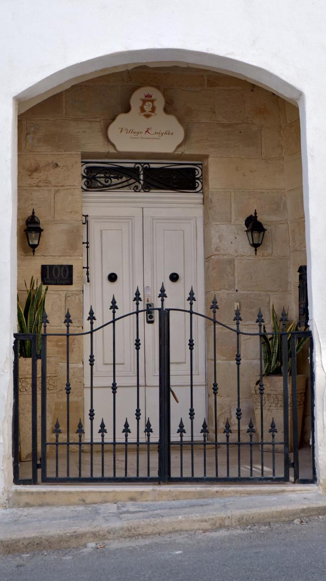 Village Knights Accommodation Żebbuġ Zewnętrze zdjęcie