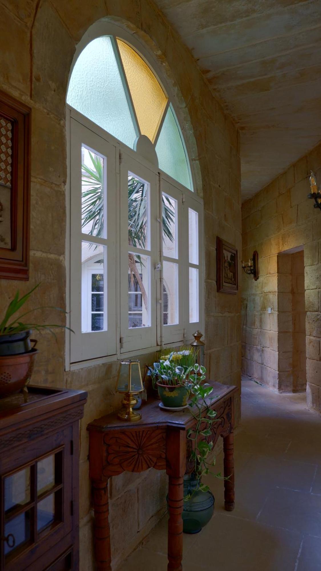 Village Knights Accommodation Żebbuġ Zewnętrze zdjęcie