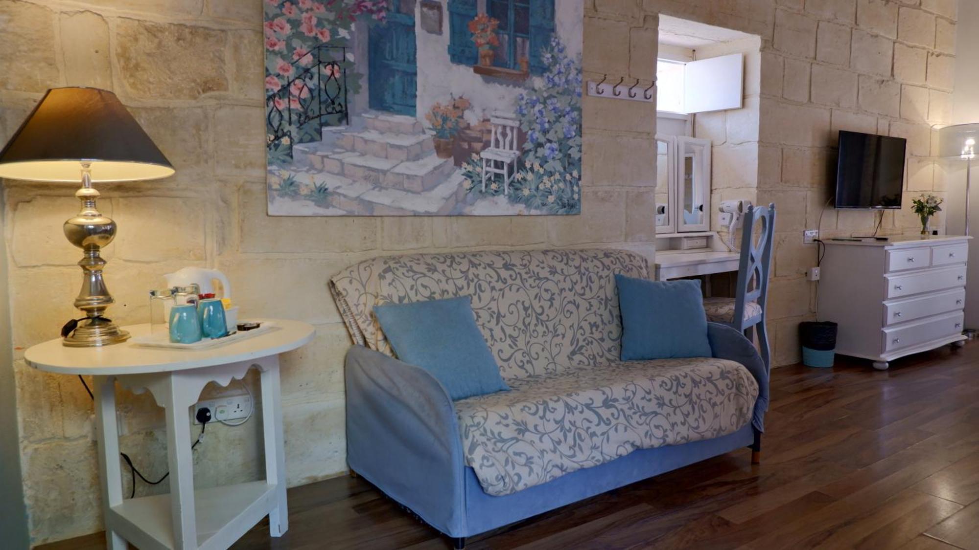 Village Knights Accommodation Żebbuġ Zewnętrze zdjęcie