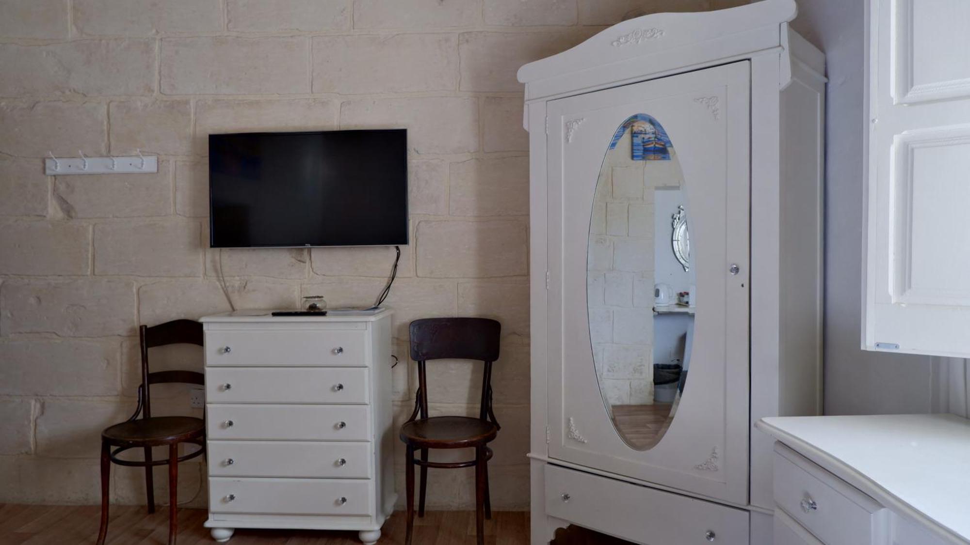 Village Knights Accommodation Żebbuġ Zewnętrze zdjęcie
